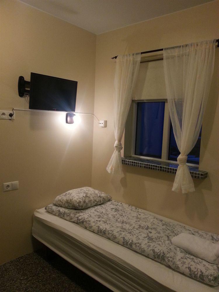 The Vik Inn By Ourhotels Екстериор снимка